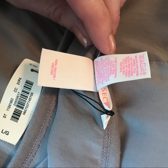 NWT Victoria’s Secret dolman top - Picture 5 of 8